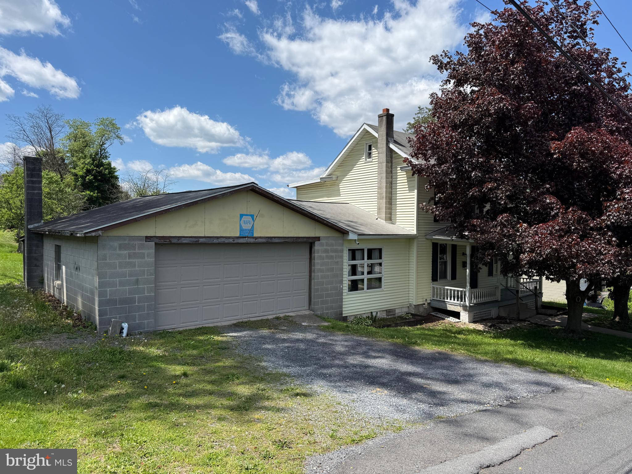 112 South Ridge Street Burnham, PA 17009 - Photo 4 of 34