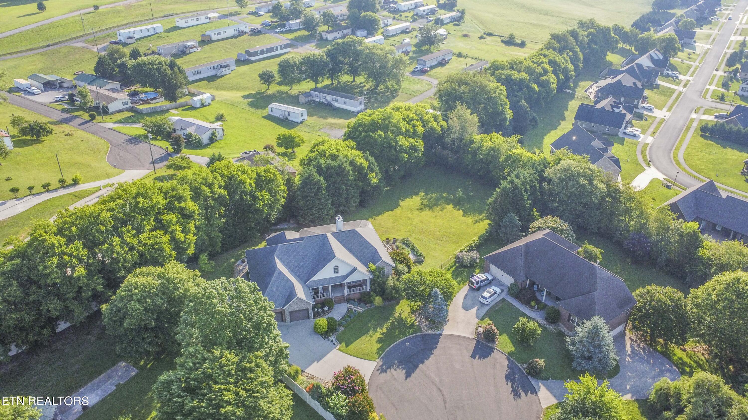 1435 Instrumental Avenue Sevierville, TN 37876 - Photo 4 of 57 4_1