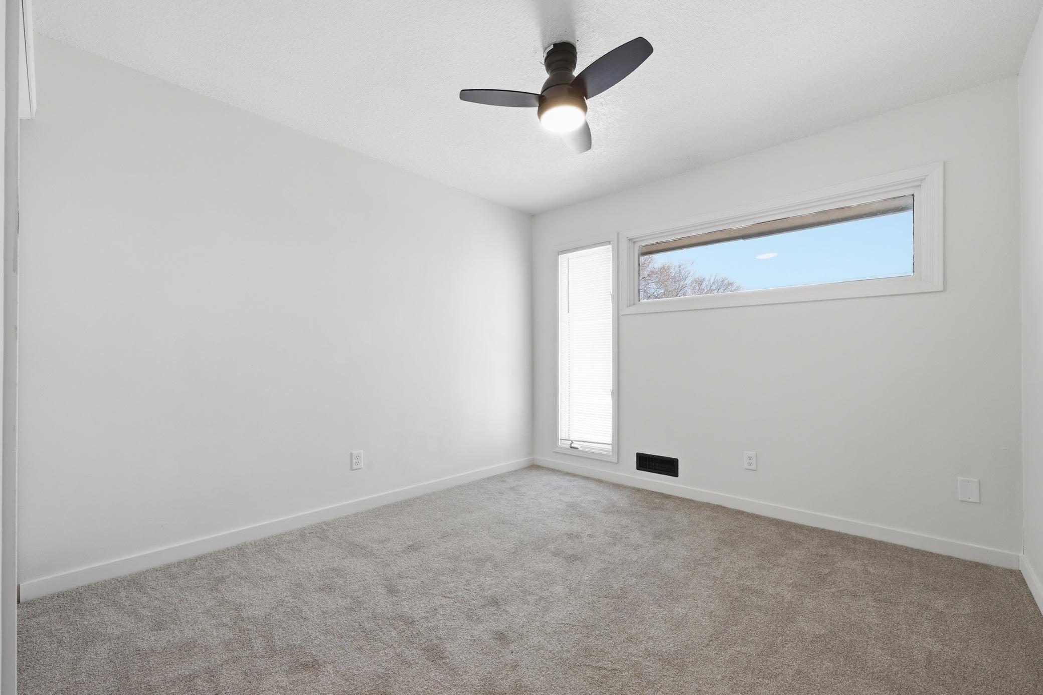 323 East 43rd Street Minneapolis, MN 55409 - Photo 26 of 32