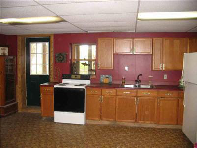 6371 Center Road Linden, MI 48451 - Photo 14 of 15 20281783-13.JPG