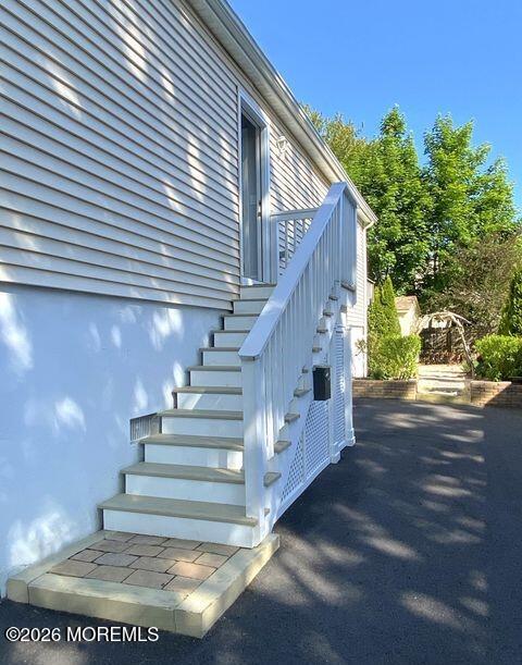 18 Meadowbrook Avenue Rumson, NJ 07760 - Photo 2 of 19 a view of entryway and hall