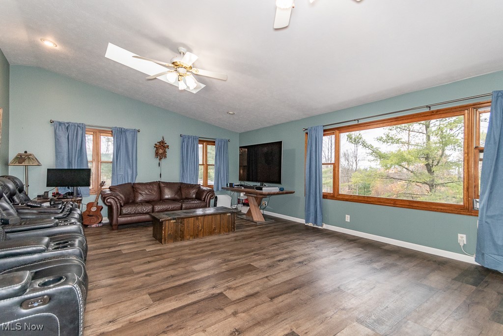 8892 Brakeman Road Chardon, OH 44024 - Photo 6 of 40 Gallery Image 6