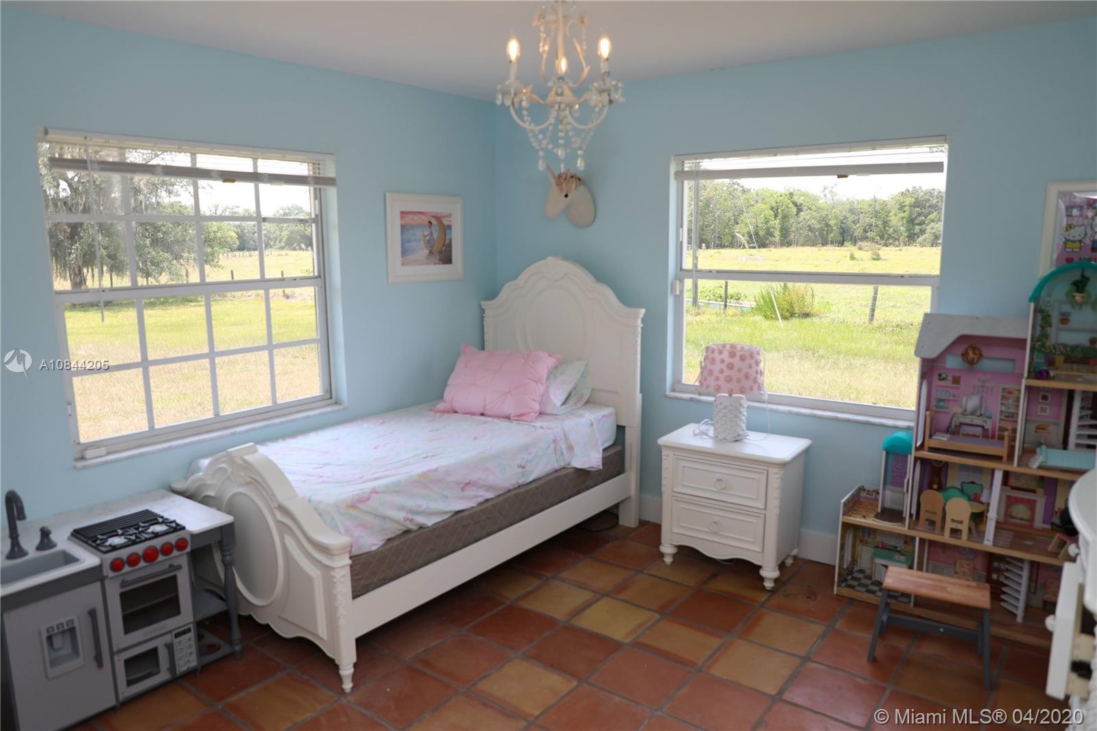 558 Sheppard Road Venus, FL 33960 - Photo 12 of 66 Gallery Image 12