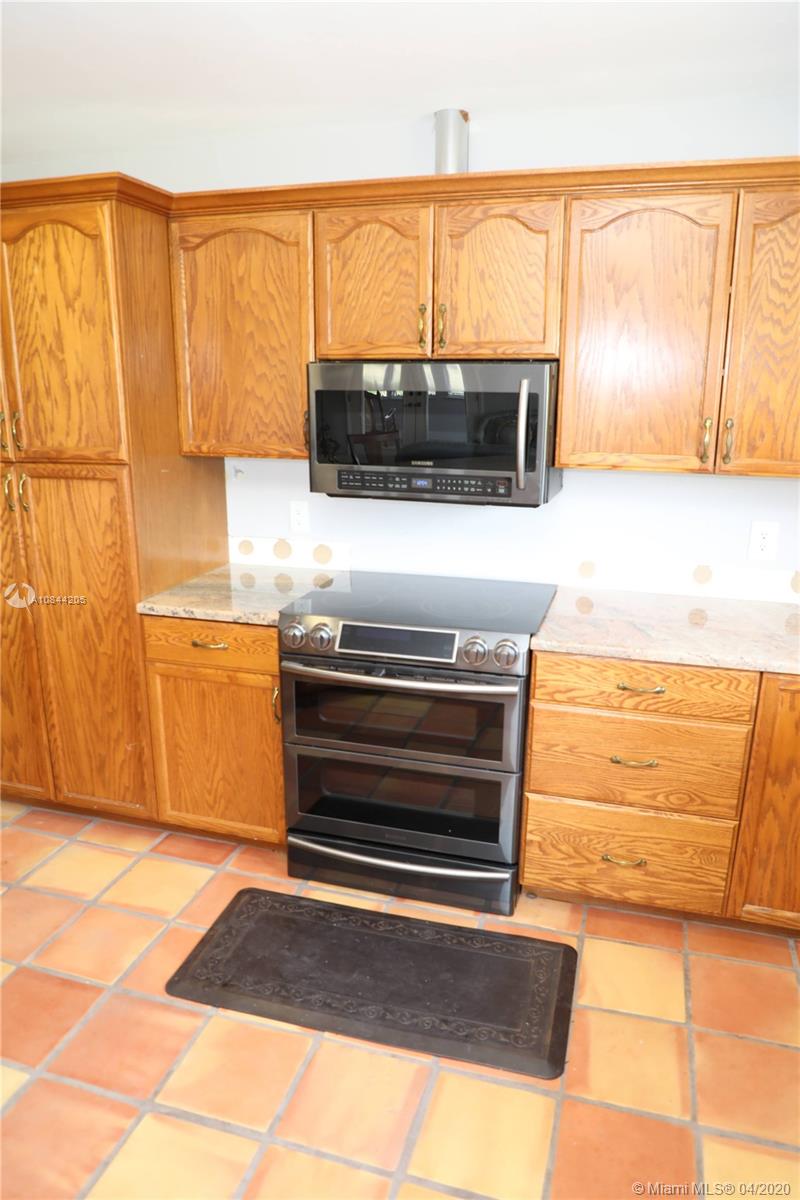 558 Sheppard Road Venus, FL 33960 - Photo 10 of 66 Gallery Image 10