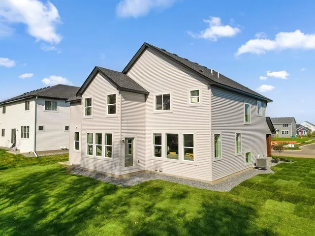 $865,900 | 7698 22nd Avenue South, Shakopee, MN 55379