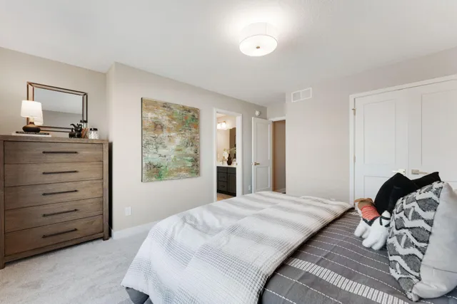 $865,900 | 7698 22nd Avenue South, Shakopee, MN 55379