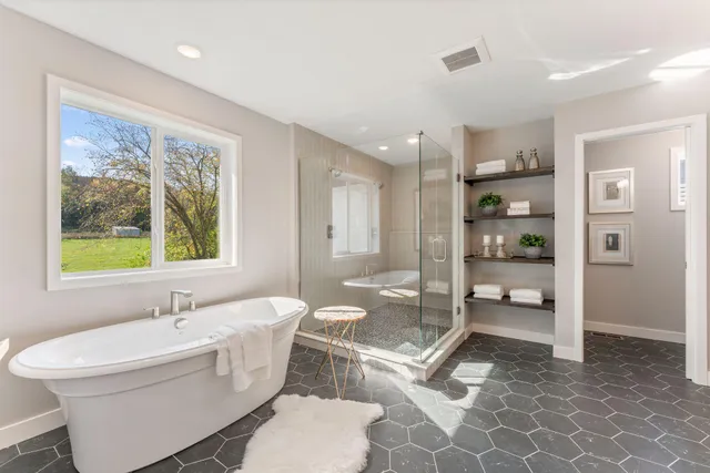 $865,900 | 7698 22nd Avenue South, Shakopee, MN 55379