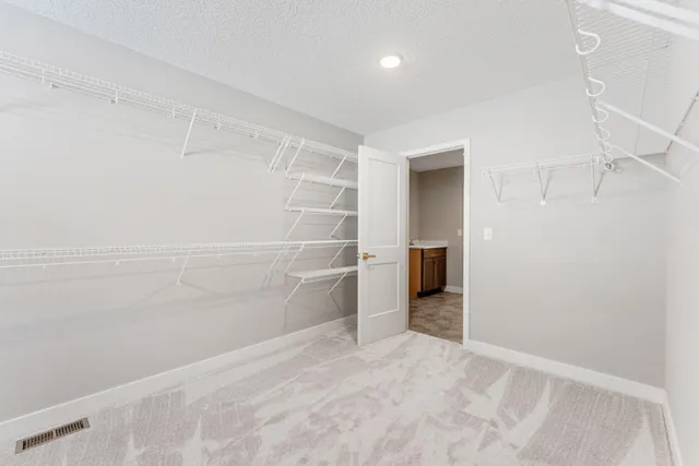 $865,900 | 7698 22nd Avenue South, Shakopee, MN 55379