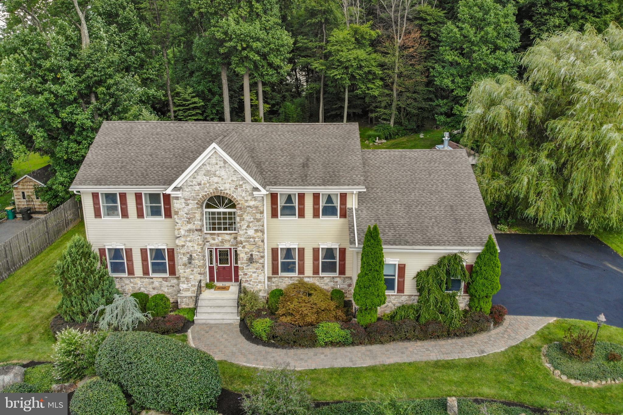 160 Kichline Road Hellertown, PA 18055 - Photo 2 of 50 Gallery Image 2