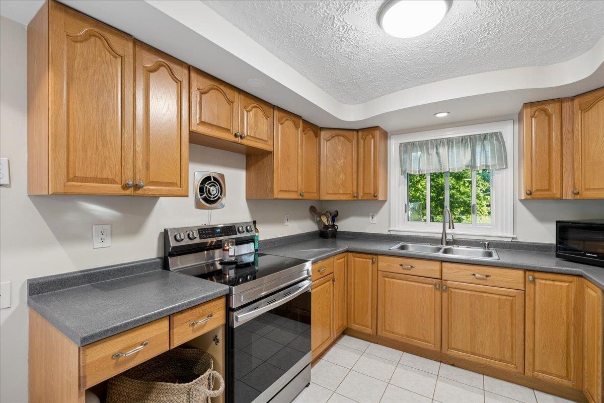 1280 Goffstown Road Manchester, NH 03102 - Photo 11 of 44 Gallery Image 11