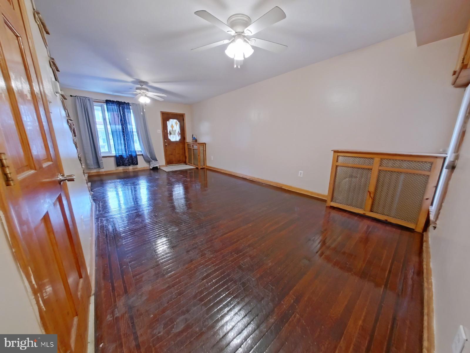 4013 Higbee Street Philadelphia, PA 19135 - Photo 12 of 39 Dining Room