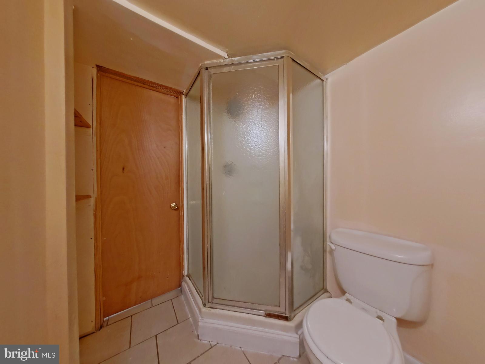 4013 Higbee Street Philadelphia, PA 19135 - Photo 31 of 39 Bathroom - Basement