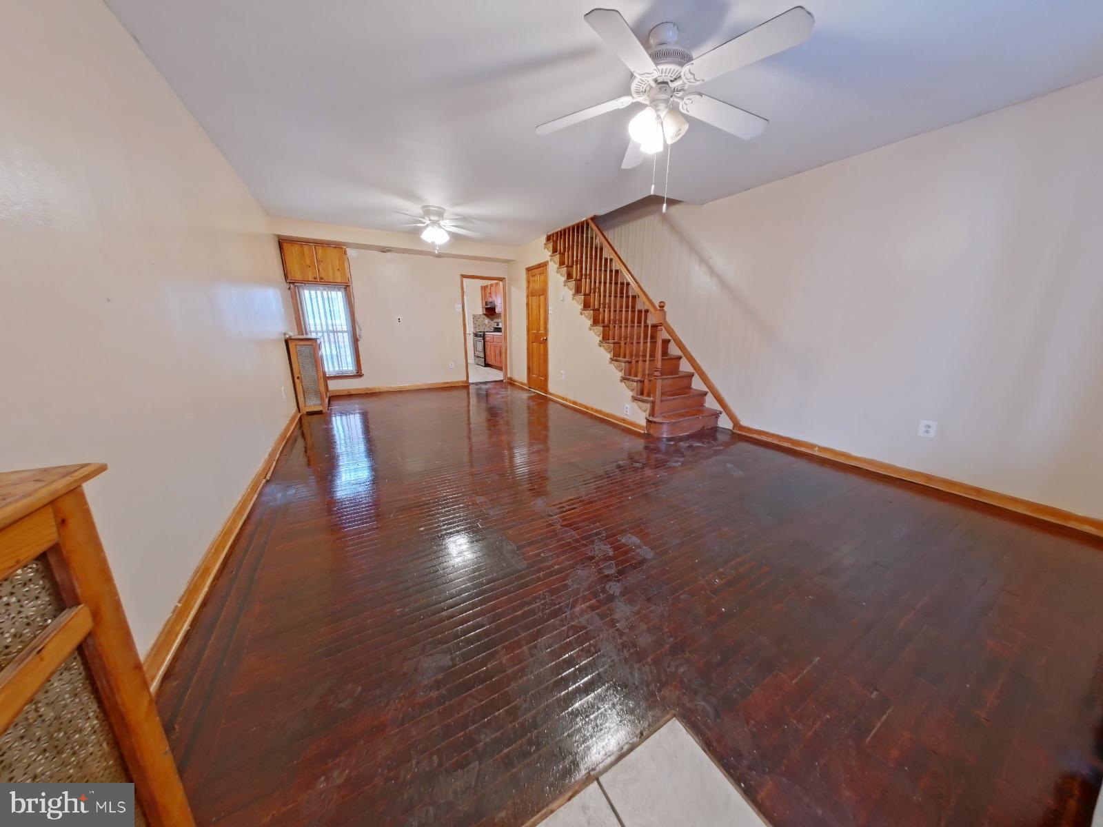 4013 Higbee Street Philadelphia, PA 19135 - Photo 7 of 39 Entrance