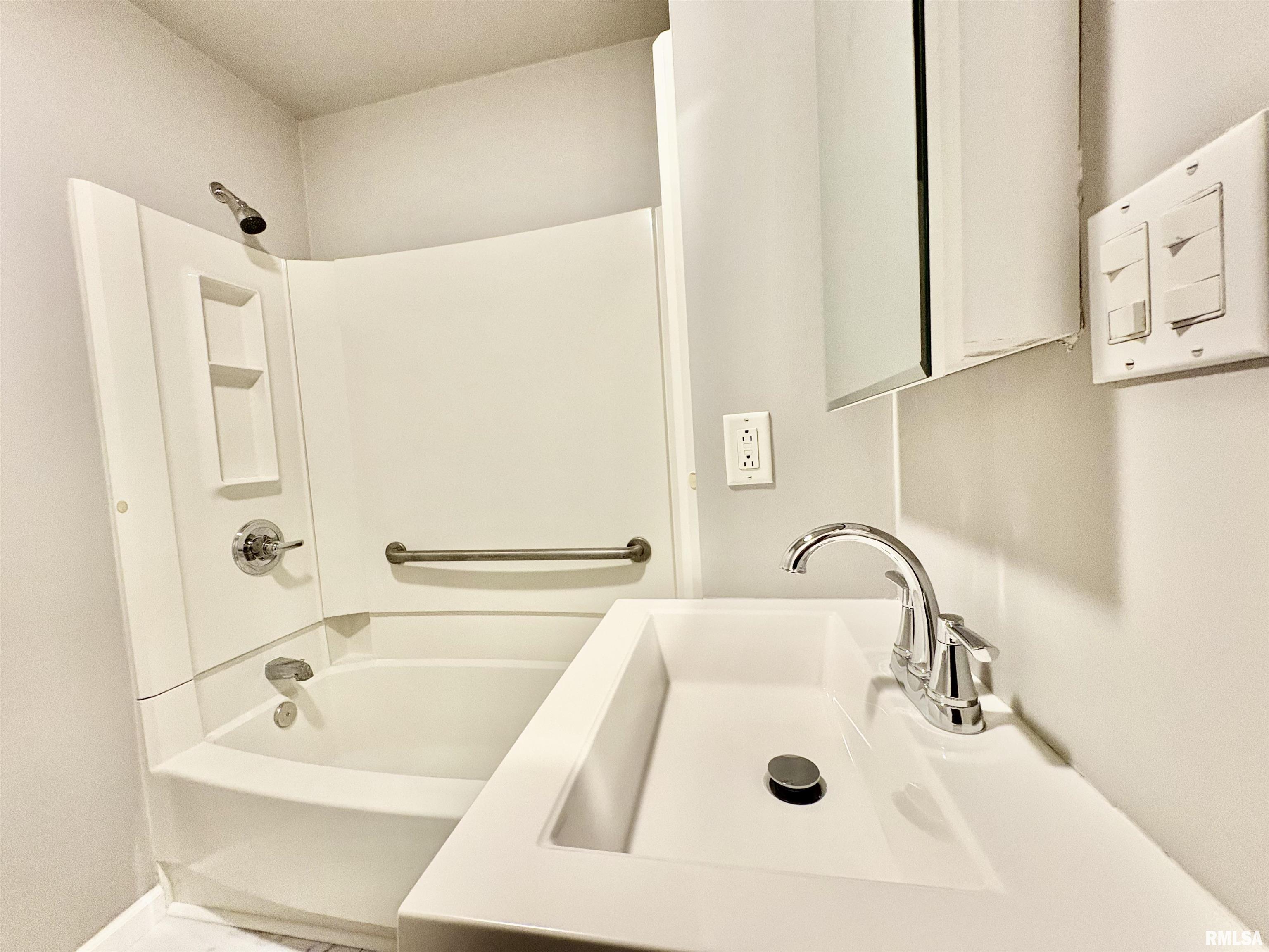 1517 South Main Street Jacksonville, IL 62650 - Photo 21 of 59