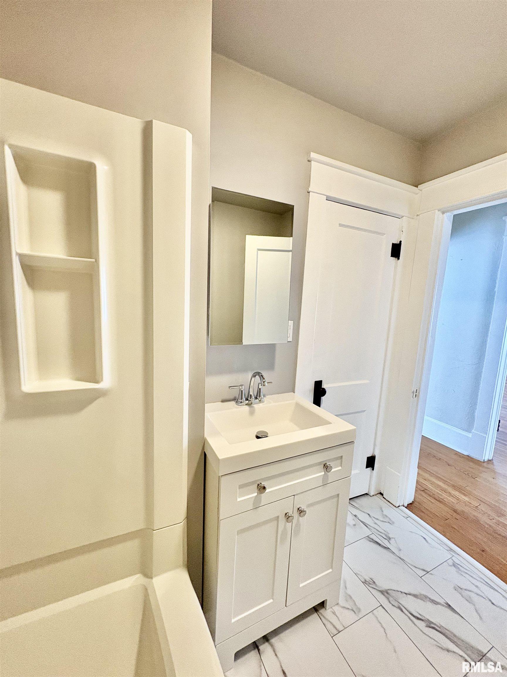 1517 South Main Street Jacksonville, IL 62650 - Photo 22 of 59