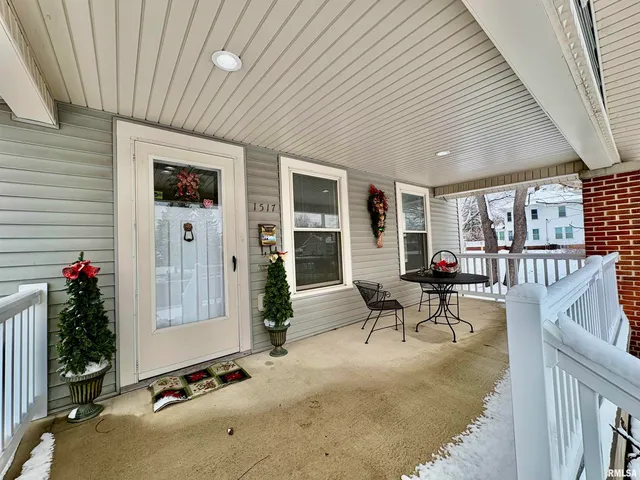 $137,900 | 1517 South Main Street, Jacksonville, IL 62650