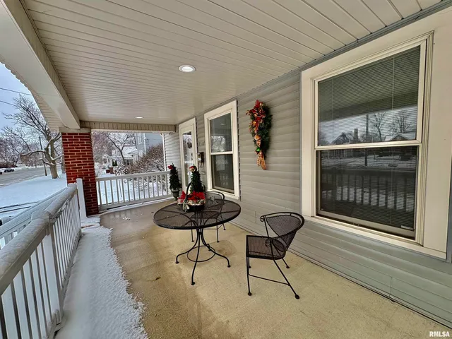 $137,900 | 1517 South Main Street, Jacksonville, IL 62650