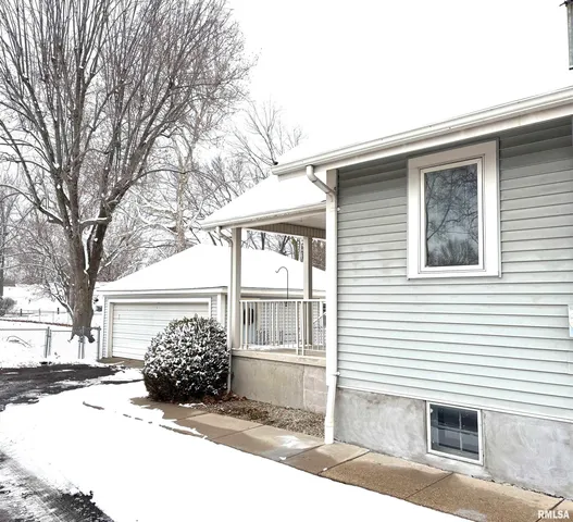 $137,900 | 1517 South Main Street, Jacksonville, IL 62650