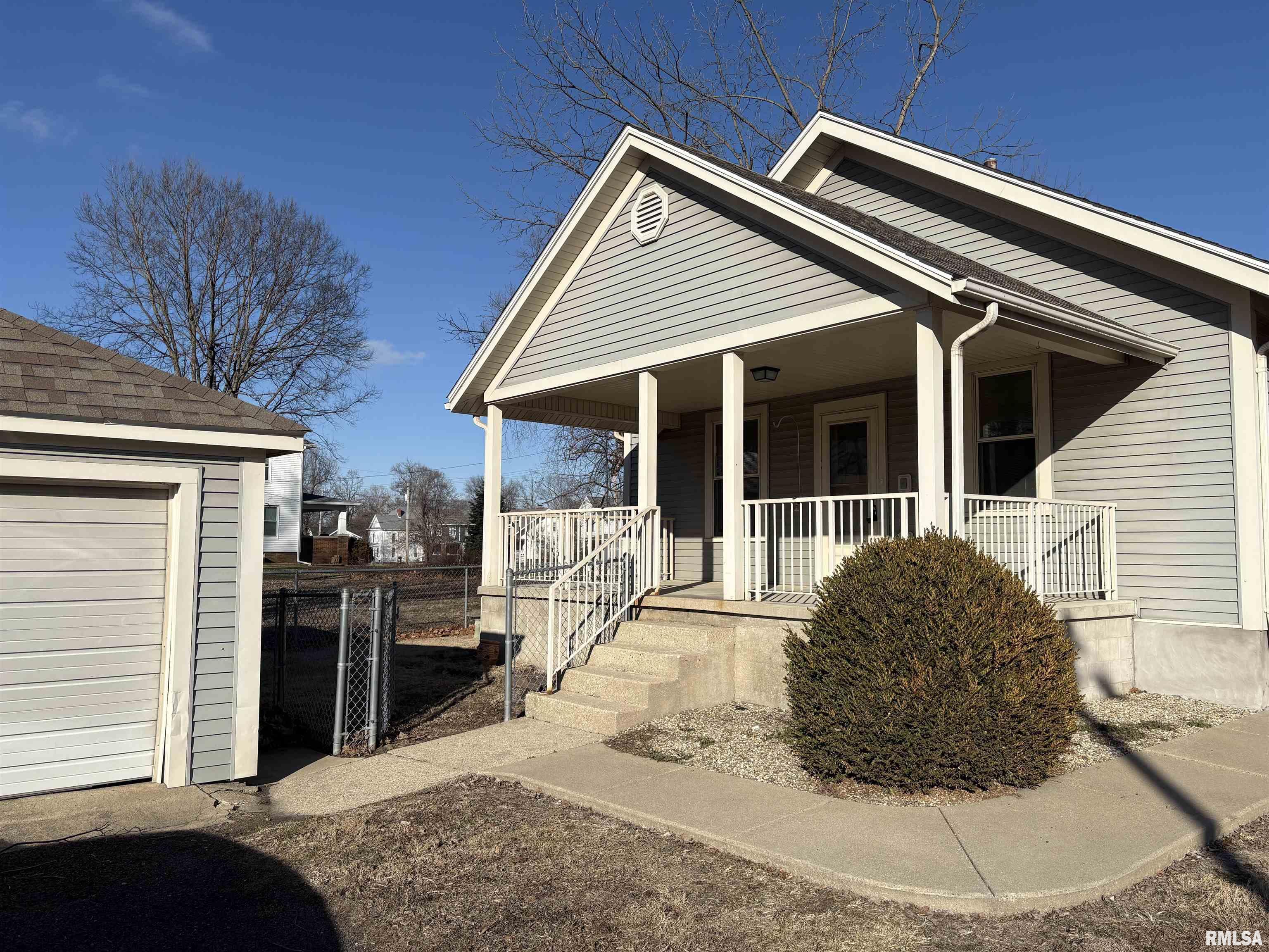 1517 South Main Street Jacksonville, IL 62650 - Photo 5 of 59