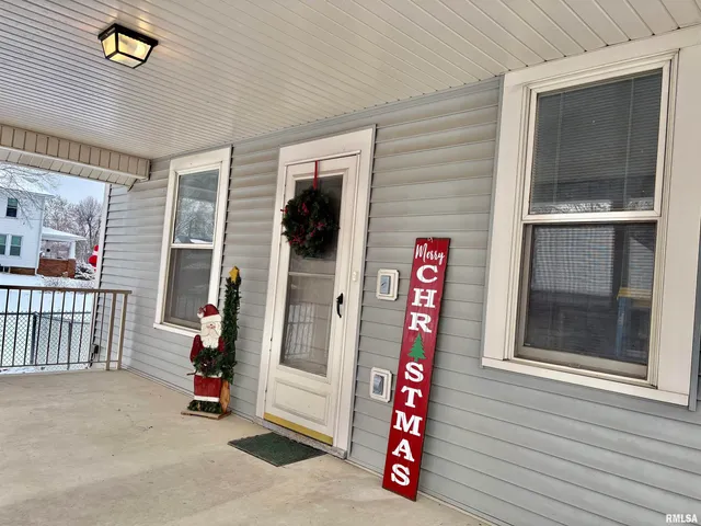 $137,900 | 1517 South Main Street, Jacksonville, IL 62650