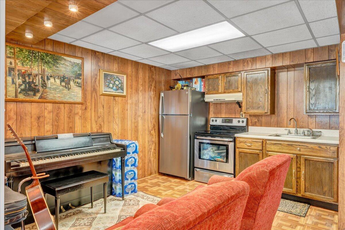 4434 Rosecrest Road Roanoke, VA 24018 - Photo 28 of 48 29-MIB01296