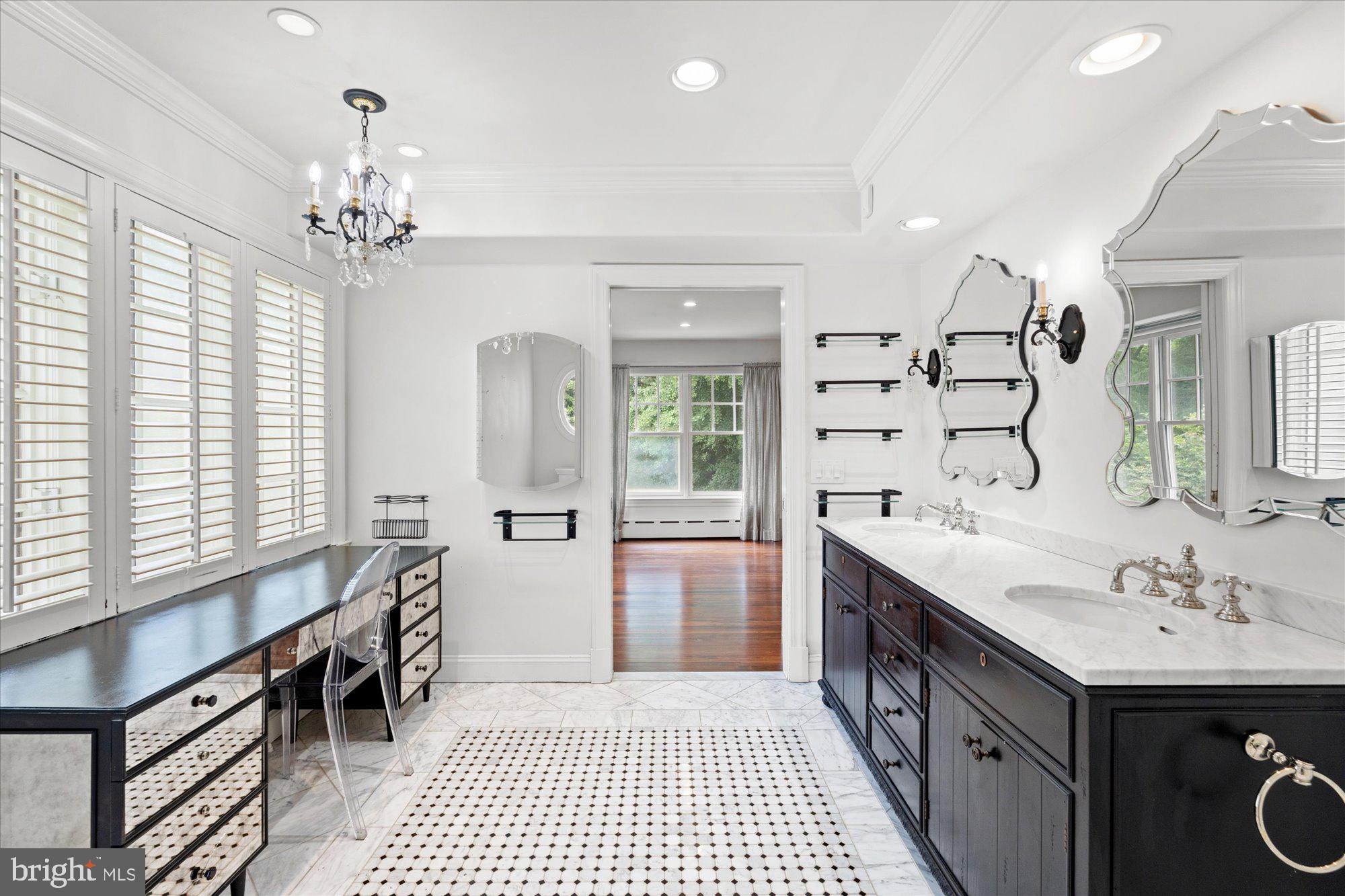 1926 Ruxton Road Baltimore, MD 21204 - Photo 12 of 27