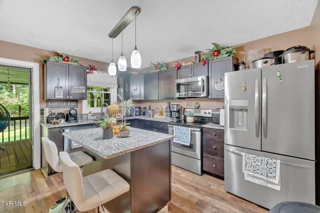 $315,000 | 1830 Bristol Highway, Elizabethton, TN 37643