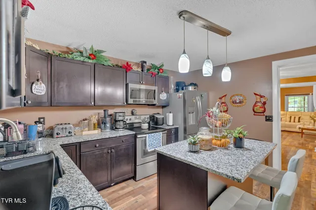 $315,000 | 1830 Bristol Highway, Elizabethton, TN 37643