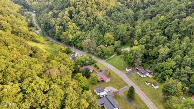 $315,000 | 1830 Bristol Highway, Elizabethton, TN 37643