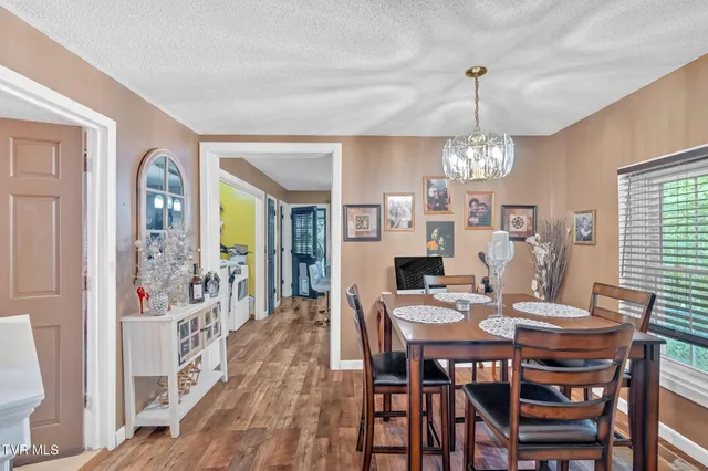 $315,000 | 1830 Bristol Highway, Elizabethton, TN 37643