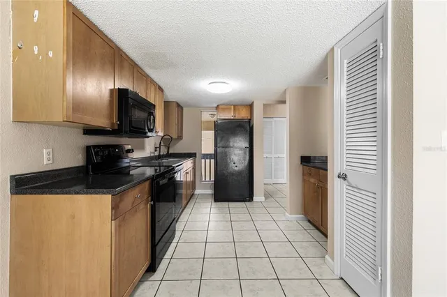 $140,000 | 1810 Northwest 23rd Boulevard, Unit 183, Gainesville, FL 32605