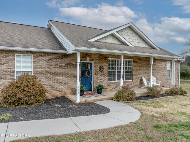 $499,900 | 5163 Candlewood Court, Maryville, TN 37804