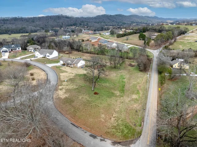 $499,900 | 5163 Candlewood Court, Maryville, TN 37804