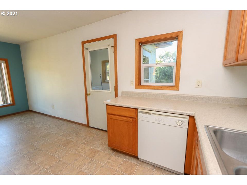 6875 Baseline Road Bay City, OR 97107 - Photo 9 of 22 Gallery Image 9