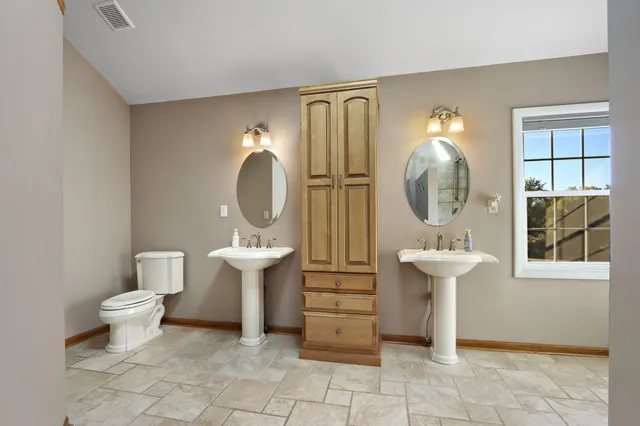 $835,000 | N8747 Hillburn Mill Road, East Troy, WI 53120