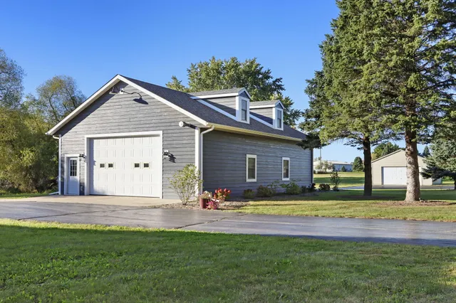 $835,000 | N8747 Hillburn Mill Road, East Troy, WI 53120