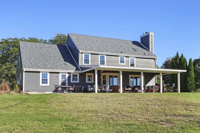 $835,000 | N8747 Hillburn Mill Road, East Troy, WI 53120