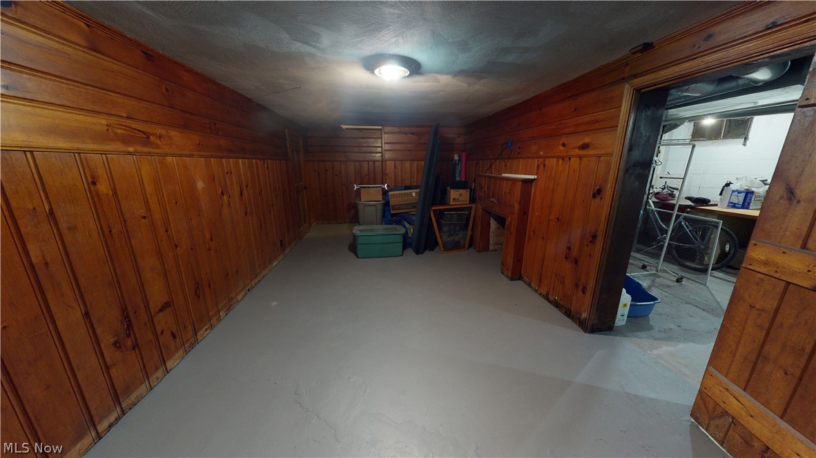 4749 Anderson Road Cleveland, OH 44124 - Photo 22 of 27