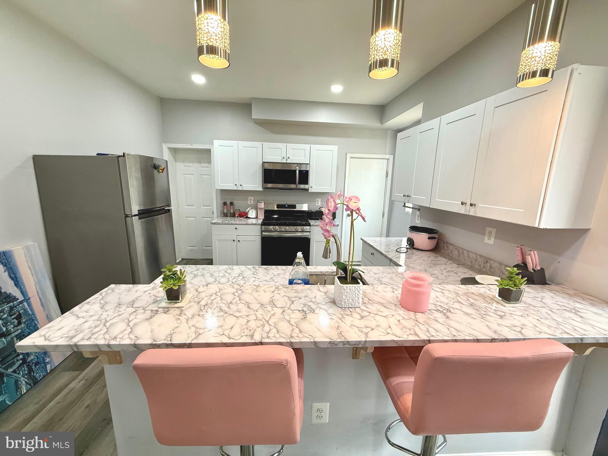 3335 Edmondson Avenue Baltimore, MD 21229 - Photo 5 of 6 Upgraded Kitchen