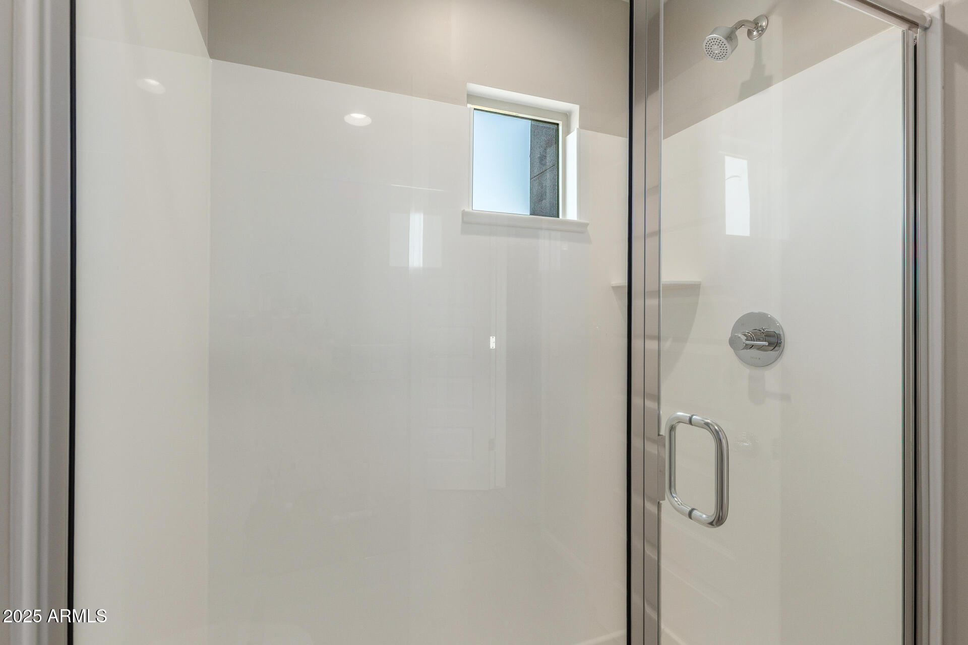 733 East Commonwealth Avenue, Unit 29 Chandler, AZ 85225 - Photo 21 of 37 a bathroom with a shower
