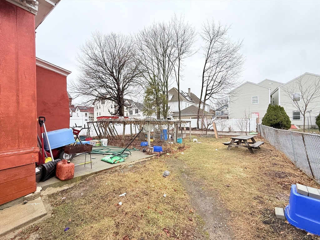 142 Abbott Street Lawrence, MA 01843 - Photo 5 of 30