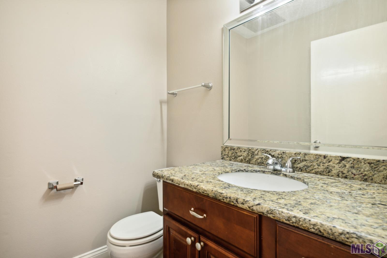 1712 Brightside Drive, Unit B Baton Rouge, LA 70820 - Photo 5 of 10 Gallery Image 5