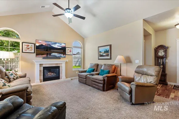$450,000 | 2970 North Cloverdale Road, Boise, ID 83713