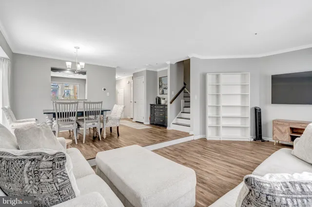 $489,900 | 7938 Blue Gray Circle, Manassas, VA 20109