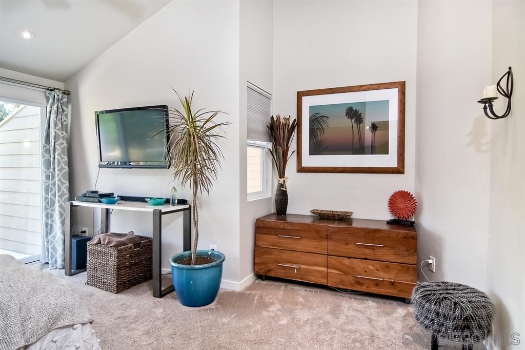 1727 Kennington Road Encinitas, CA 92024 - Photo 12 of 17