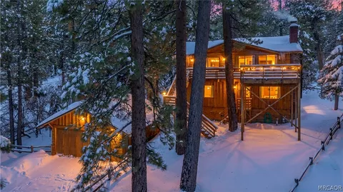 $675,000 | 740 Cove Drive, Big Bear Lake, CA 92315