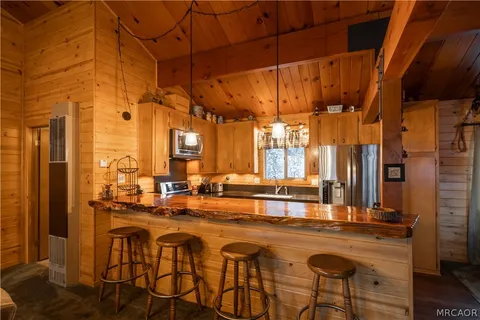 $675,000 | 740 Cove Drive, Big Bear Lake, CA 92315