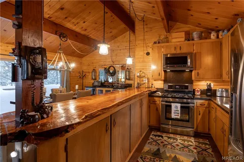 $675,000 | 740 Cove Drive, Big Bear Lake, CA 92315