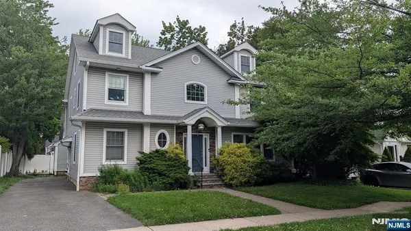 $6,950 | 245 Carlton Terrace, Teaneck, NJ 07666