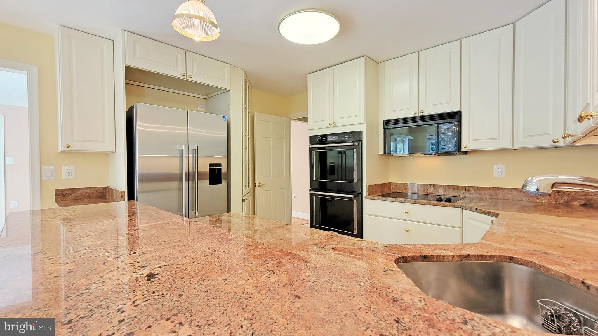 8219 Riding Ridge Place McLean, VA 22102 - Photo 25 of 79 2023 FRIDGE